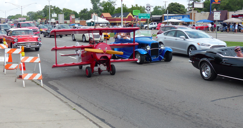 Illustration for article titled The Weirdest And Sexiest Cars That Showed Up To The Woodward Dream Cruise
